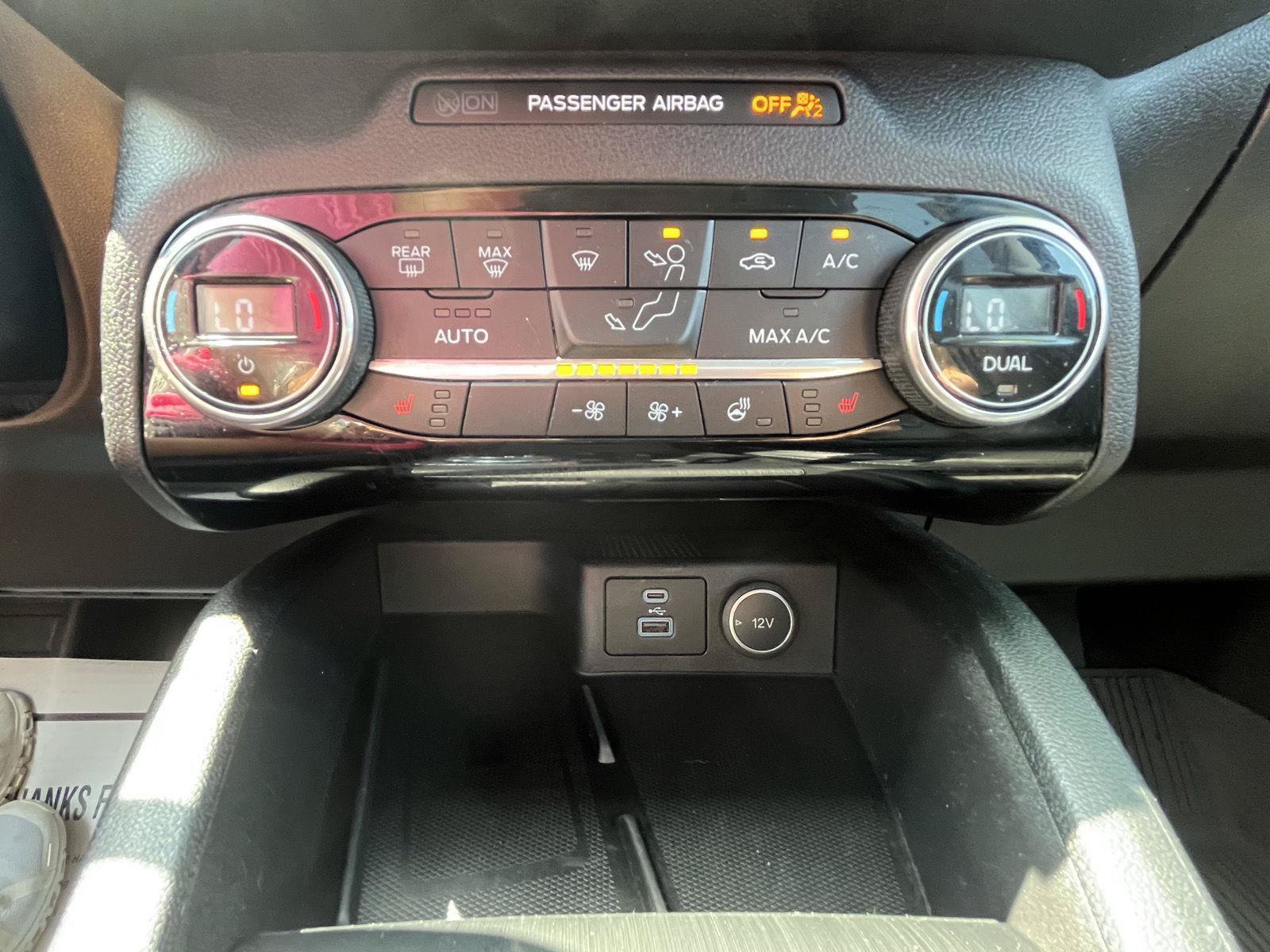 Used 2021 Ford Escape SEL w/ Technology Package FWD image 12