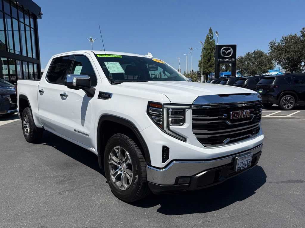 Used 2025 GMC Sierra 1500 SLT RWD image 2