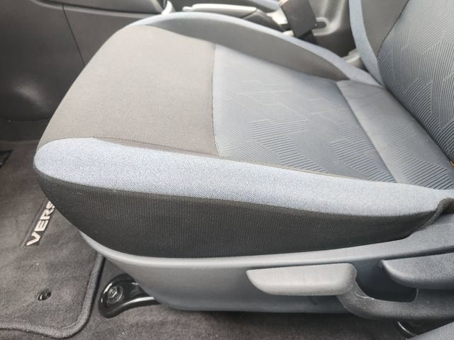 Used 2025 Nissan Versa SV FWD image 18