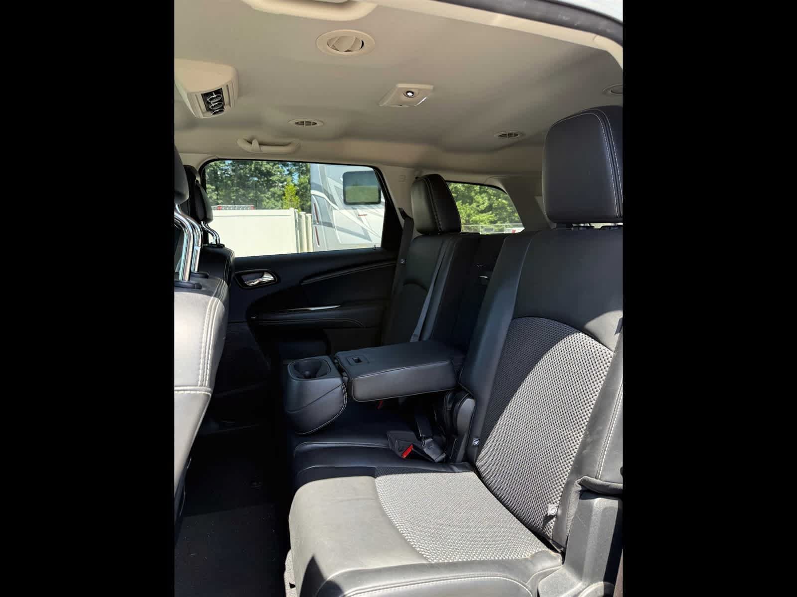 Used 2018 Dodge Journey Crossroad AWD/4WD image 12