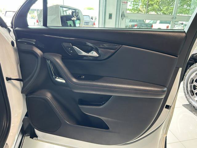 Used 2019 Chevrolet Blazer RS w/ Sun and Wheels Package AWD/4WD image 25