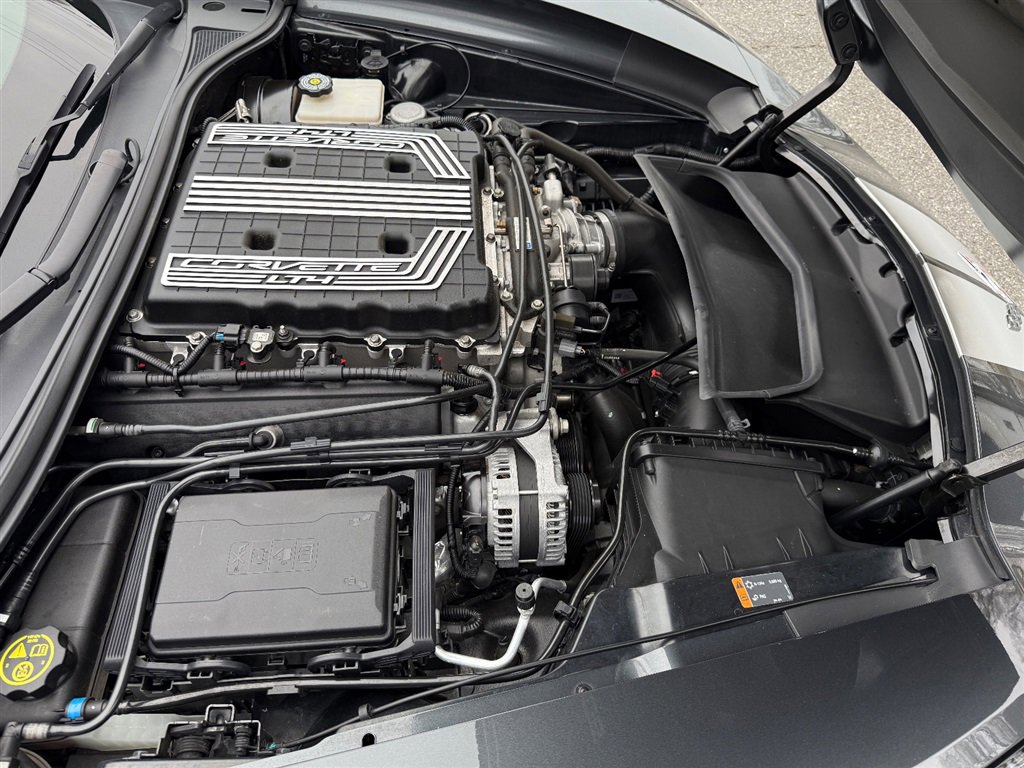 Used 2018 Chevrolet Corvette Z06 RWD image 76