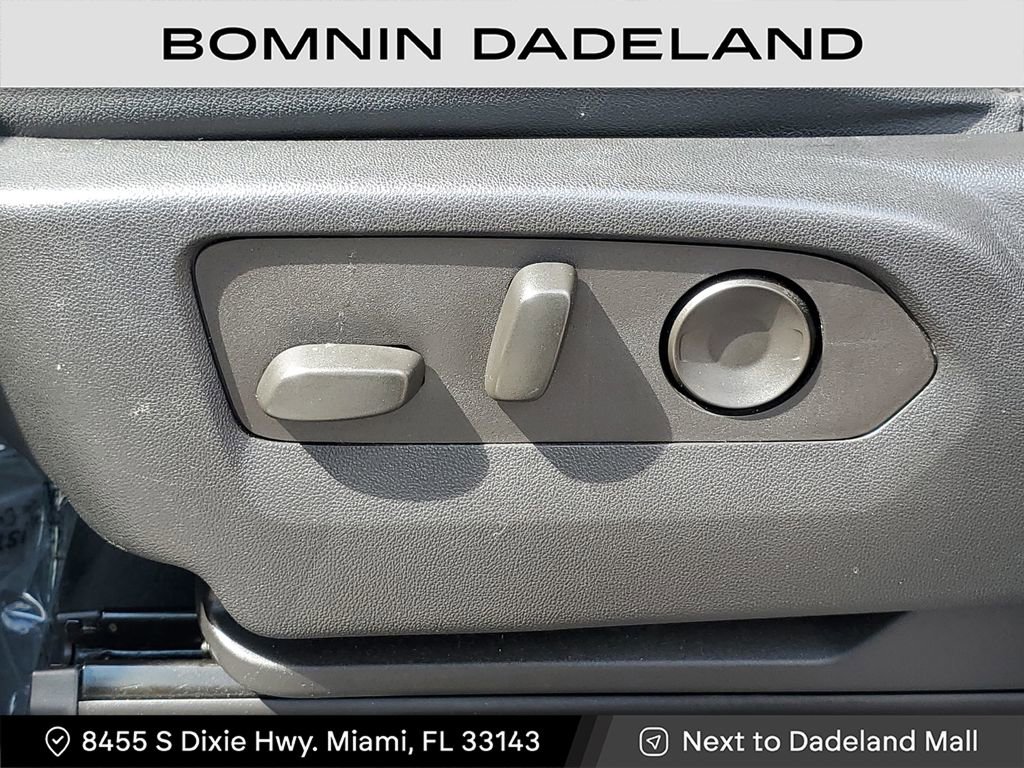 Used 2023 Chevrolet Tahoe Premier image 17