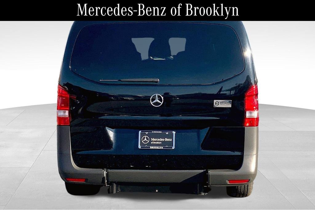 Used 2019 Mercedes-Benz Metris Passenger image 4