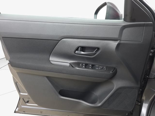 New 2027 Nissan Kicks S FWD image 23