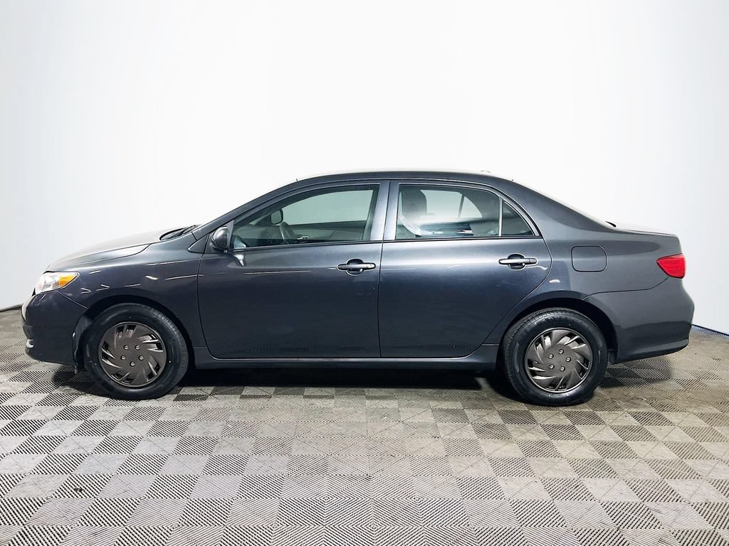 Used 2010 Toyota Corolla LE FWD image 4