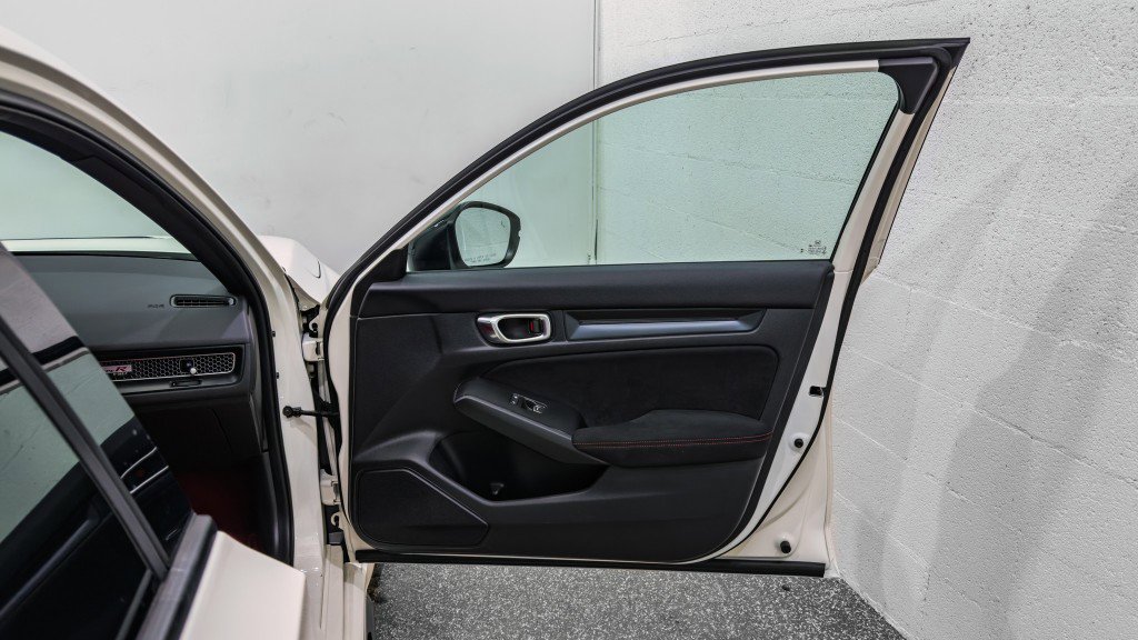 Used 2025 Honda Civic Type R image 17