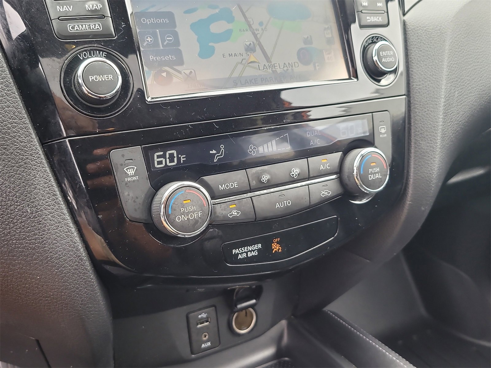 Used 2017 Nissan Rogue Sport SL w/ SL Premium Package image 25
