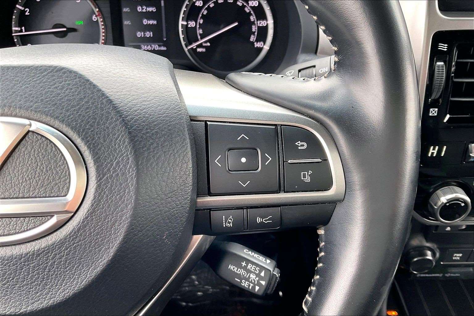 Used 2022 Lexus GX 460 Premium image 11