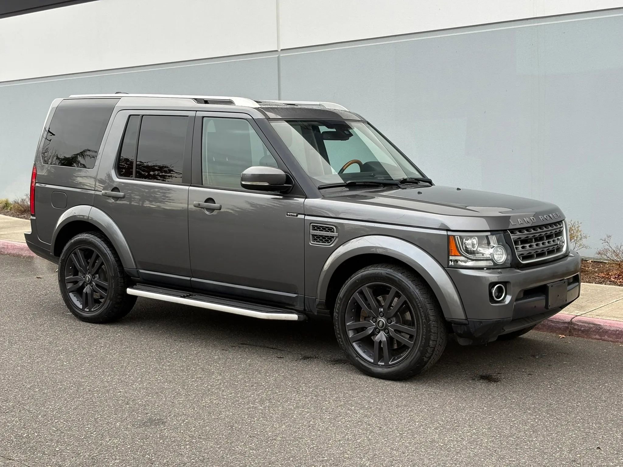 Used 2015 Land Rover LR4 HSE image 8
