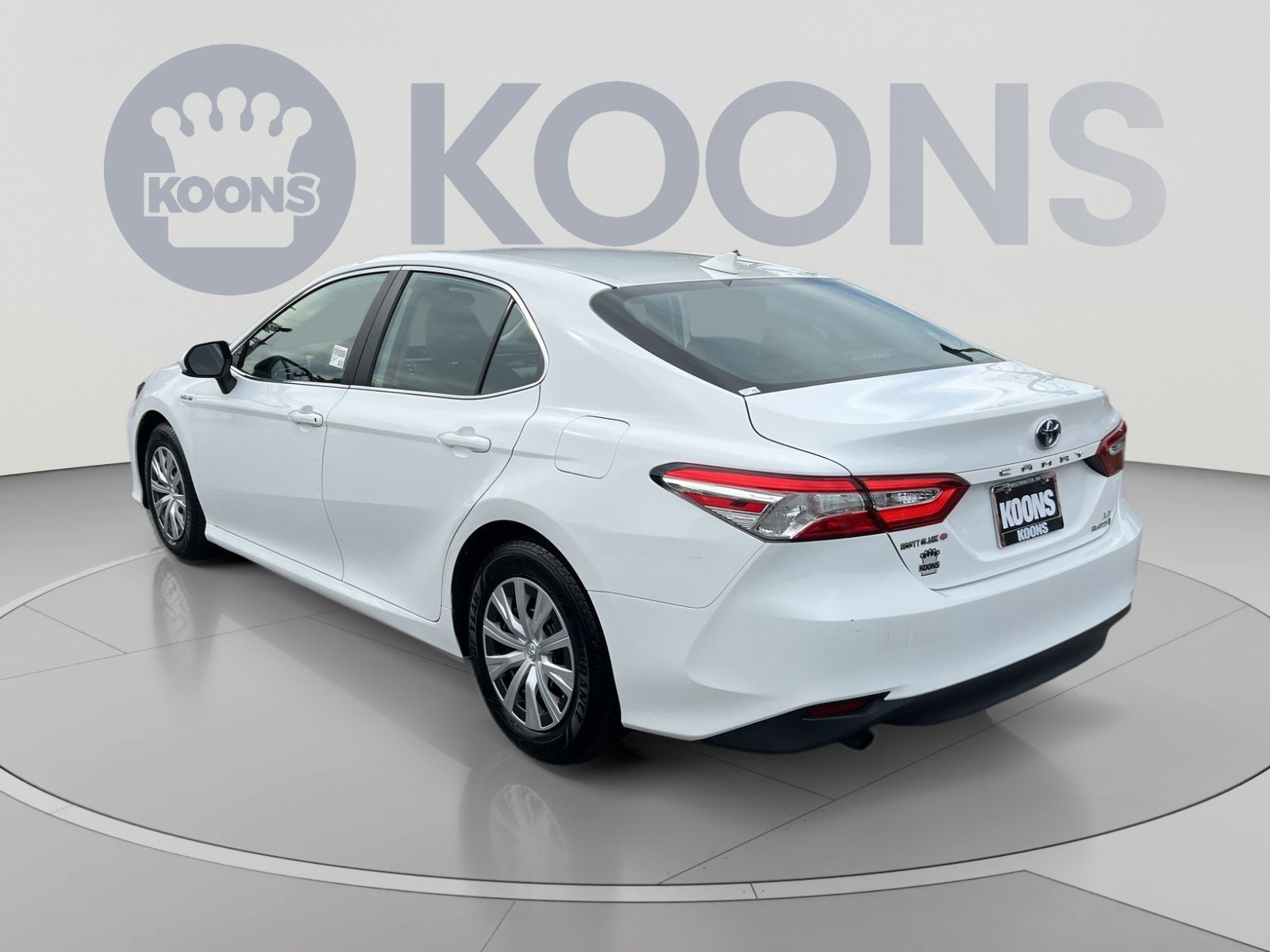 Used 2019 Toyota Camry LE FWD image 4