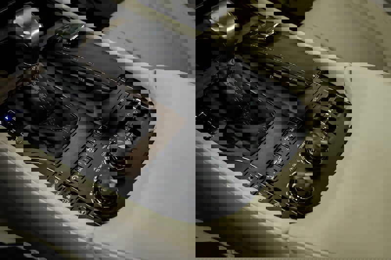 Used 2021 Lexus LX 570 4WD w/ Luxury Package image 35