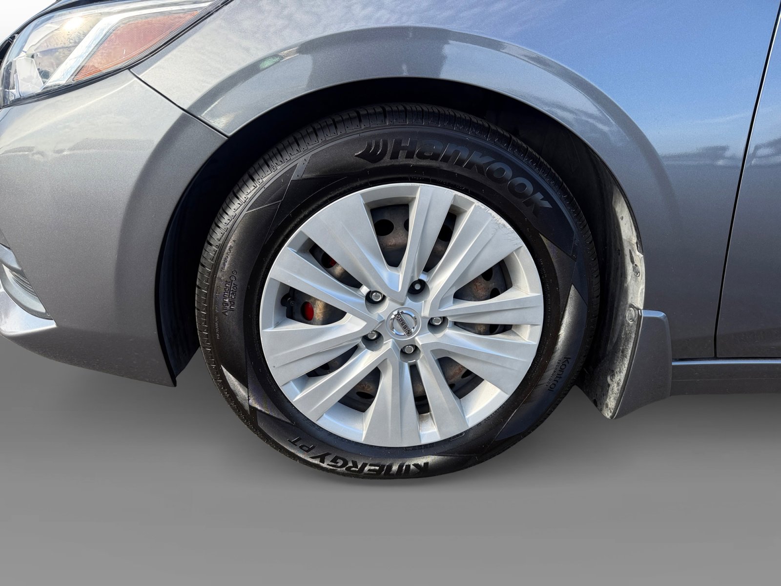 Used 2020 Nissan Sentra S image 9