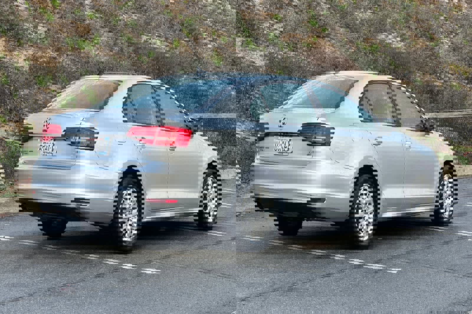 Used 2015 Volkswagen Jetta SE video 2