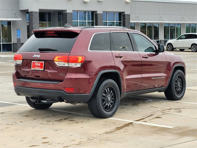 Used 2019 Jeep Grand Cherokee Laredo w/ 18" Wheel & 8.4" Radio Group image 4