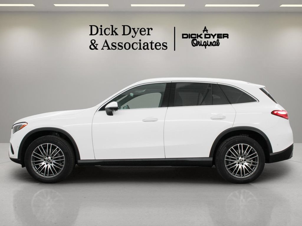 Used 2025 Mercedes-Benz GLC 300 image 15