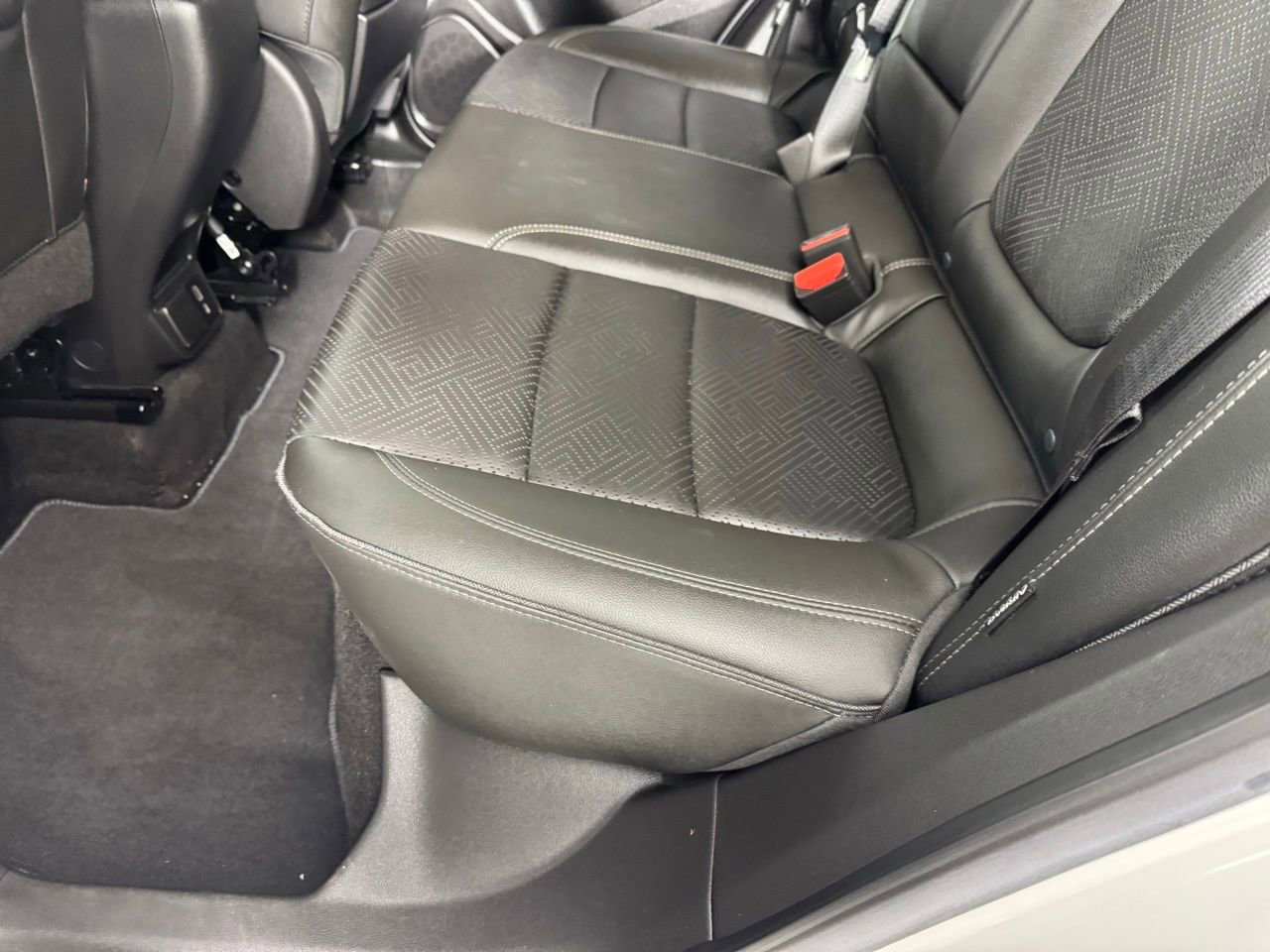 Used 2023 Buick Encore GX Essence w/ Experience Buick Package image 29