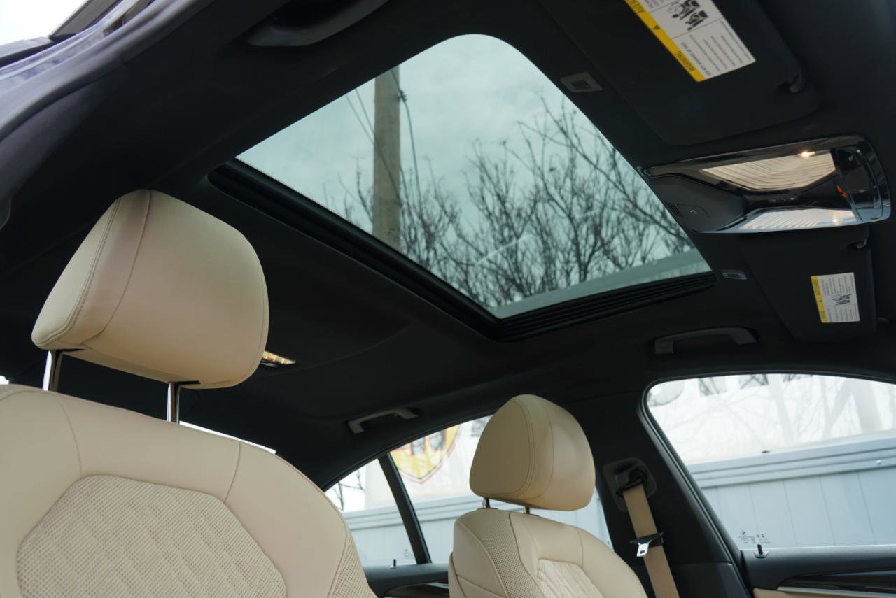 Used 2021 BMW 530i xDrive 530i xDrive Sedan w/ Convenience Package image 69