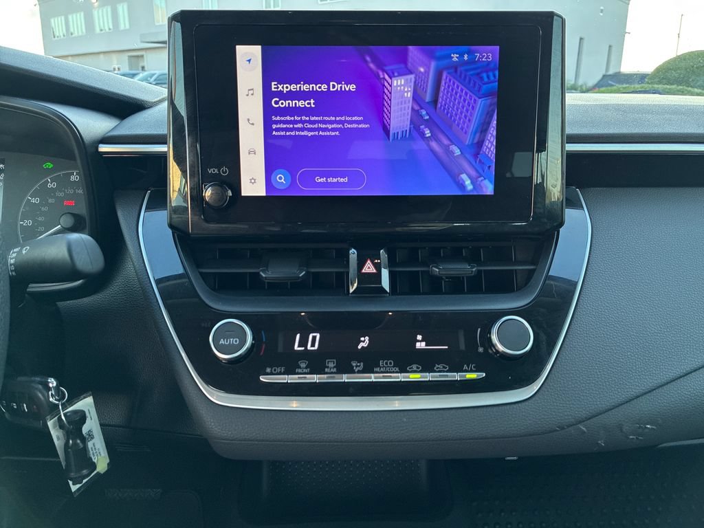 Used 2025 Toyota Corolla LE FWD image 19