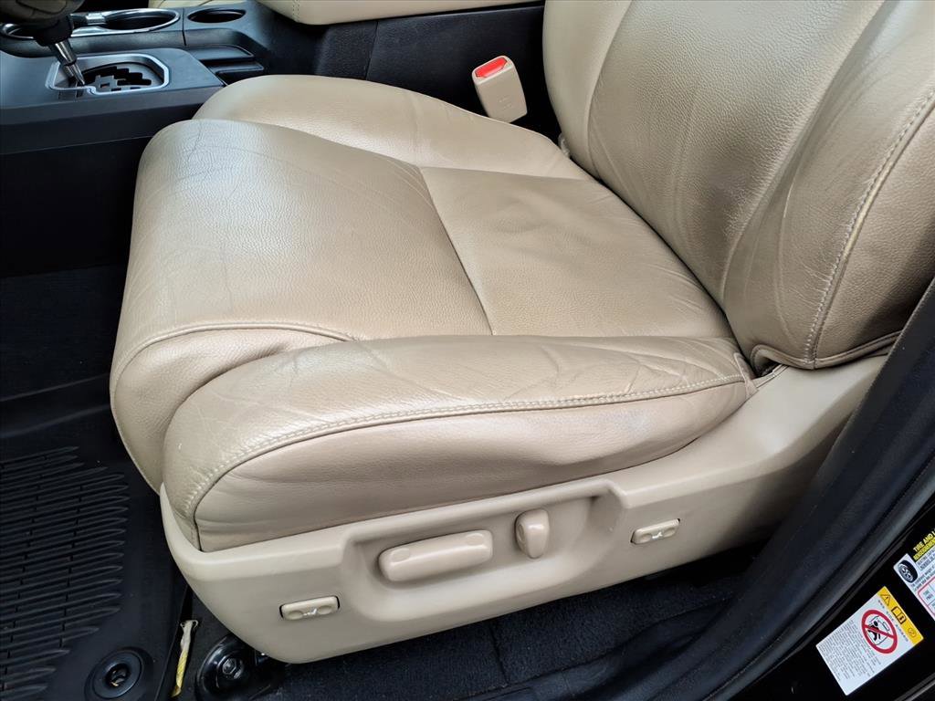 Used 2020 Toyota Sequoia Limited w/ Safety & Convenience Package image 18
