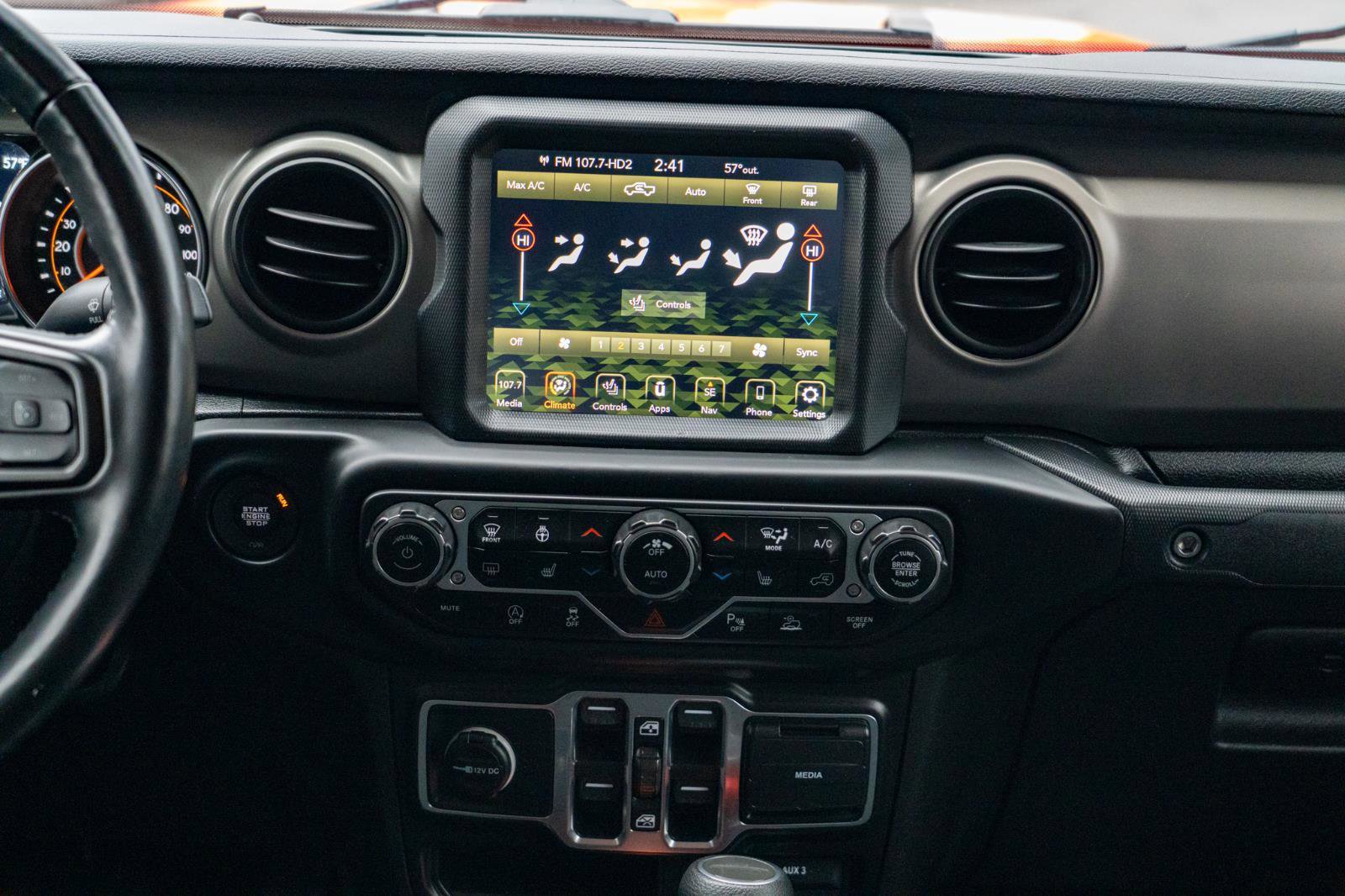 Used 2021 Jeep Gladiator Sport AWD/4WD image 21