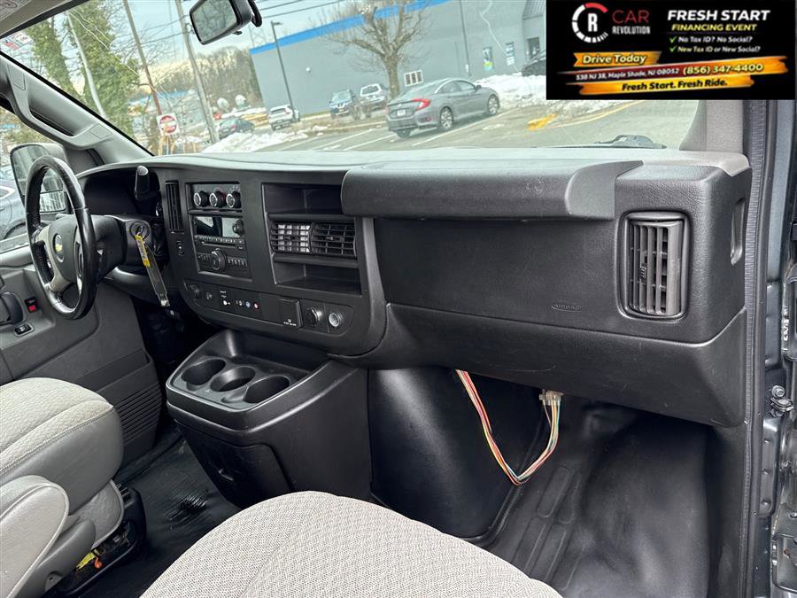 Used 2017 Chevrolet Express 2500 LS RWD image 36