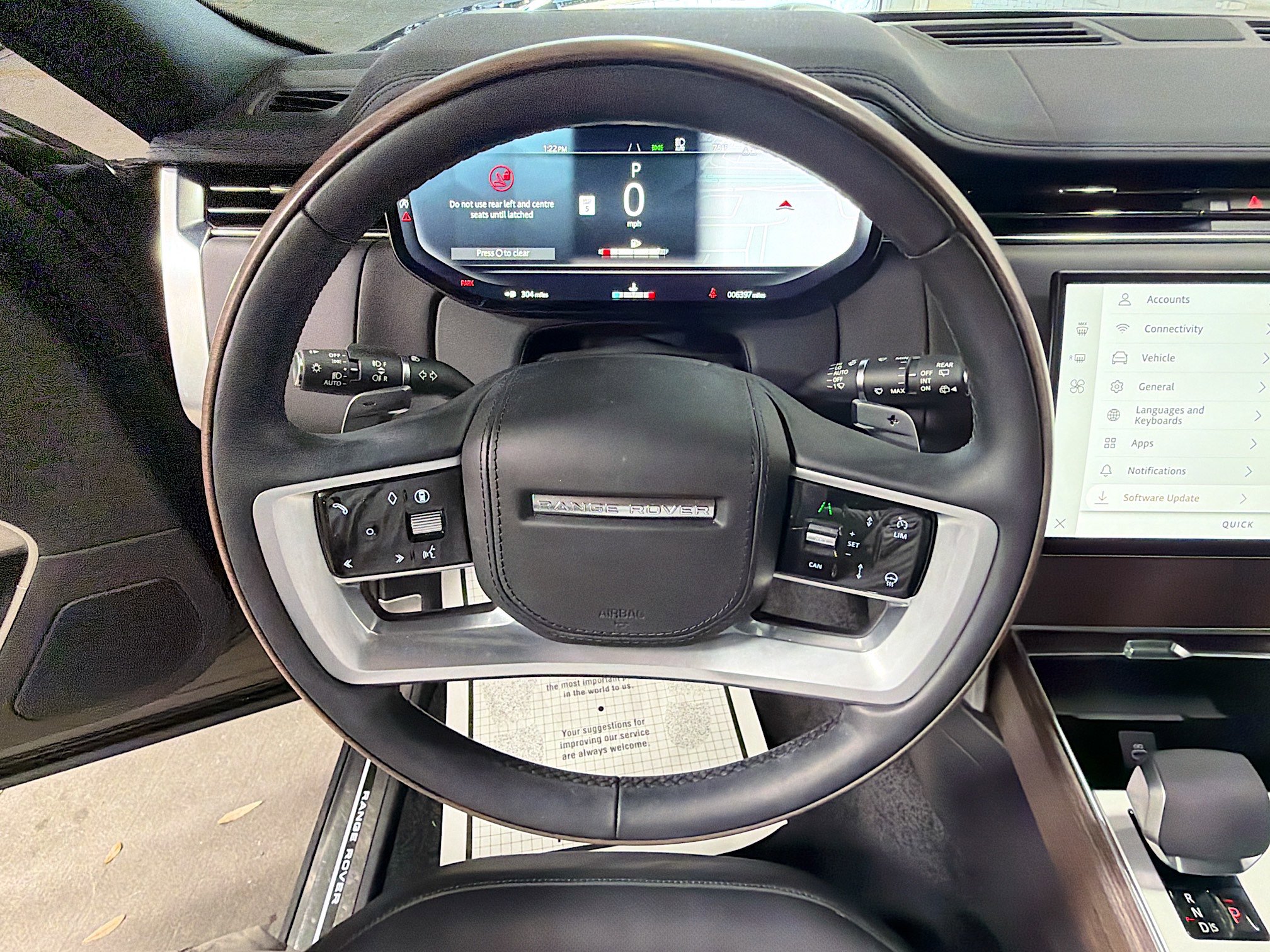 Used 2025 Land Rover Range Rover Long Wheelbase SE image 38