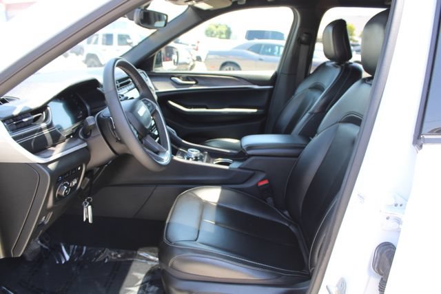 Used 2024 Jeep Grand Cherokee Limited 4xe AWD/4WD image 38