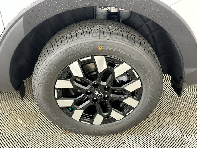 Used 2026 Hyundai Santa Cruz SEL FWD image 21