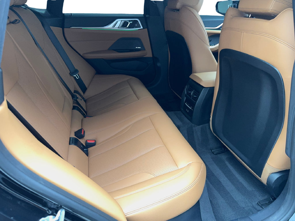 Used 2025 BMW i4 eDrive40 w/ Premium Package RWD image 42