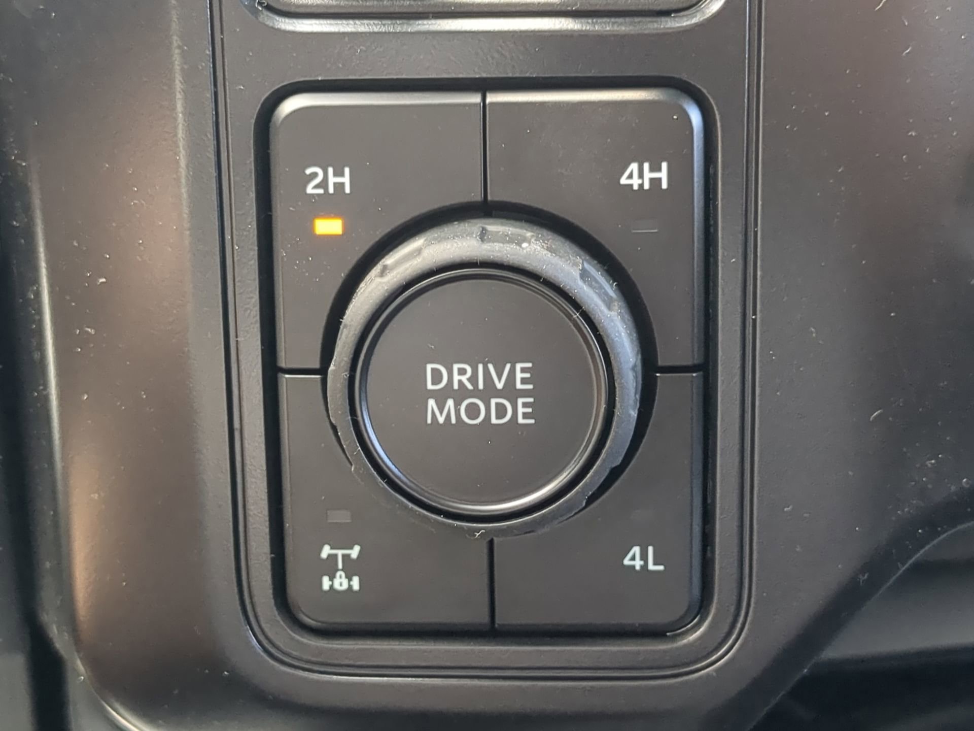 New 2026 Ford F250 Lariat w/ Black Appearance Package image 58