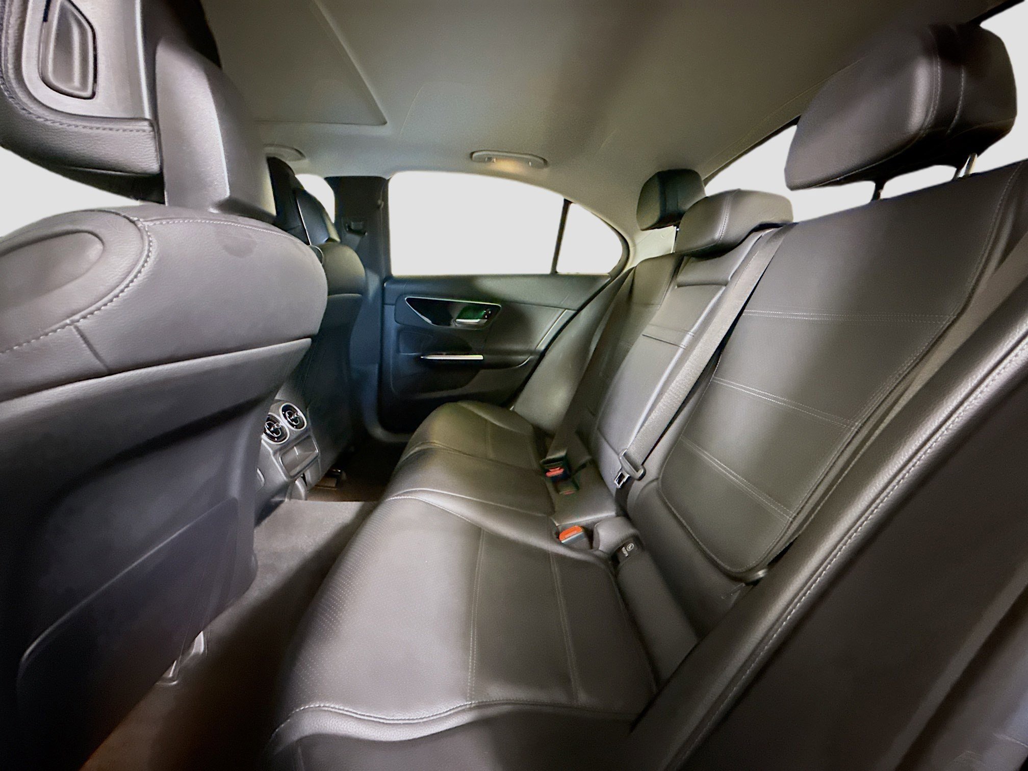 Used 2022 Mercedes-Benz C 300 4MATIC Sedan image 25