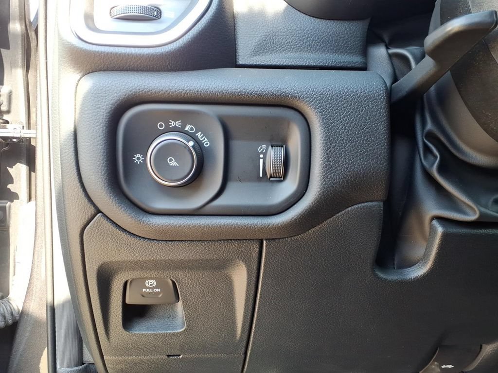 Used 2024 RAM 1500 Laramie RWD image 21