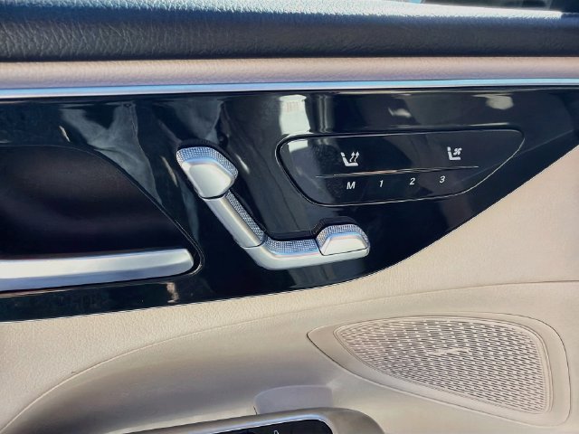 Used 2024 Mercedes-Benz C 300 Sedan image 24