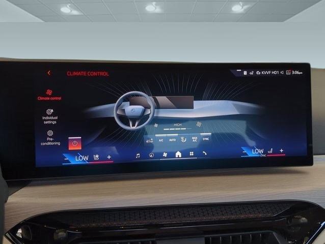 Used 2025 BMW 430i Coupe w/ M Sport Package image 19