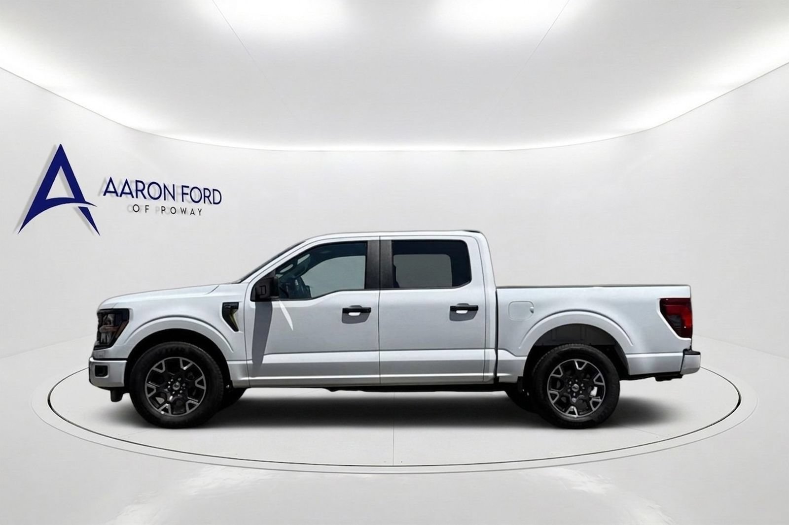 Used 2024 Ford F150 STX RWD image 2