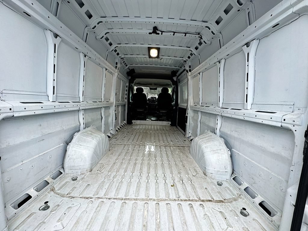 Used 2024 RAM ProMaster 3500 w/ Premium Convenience Group FWD image 9