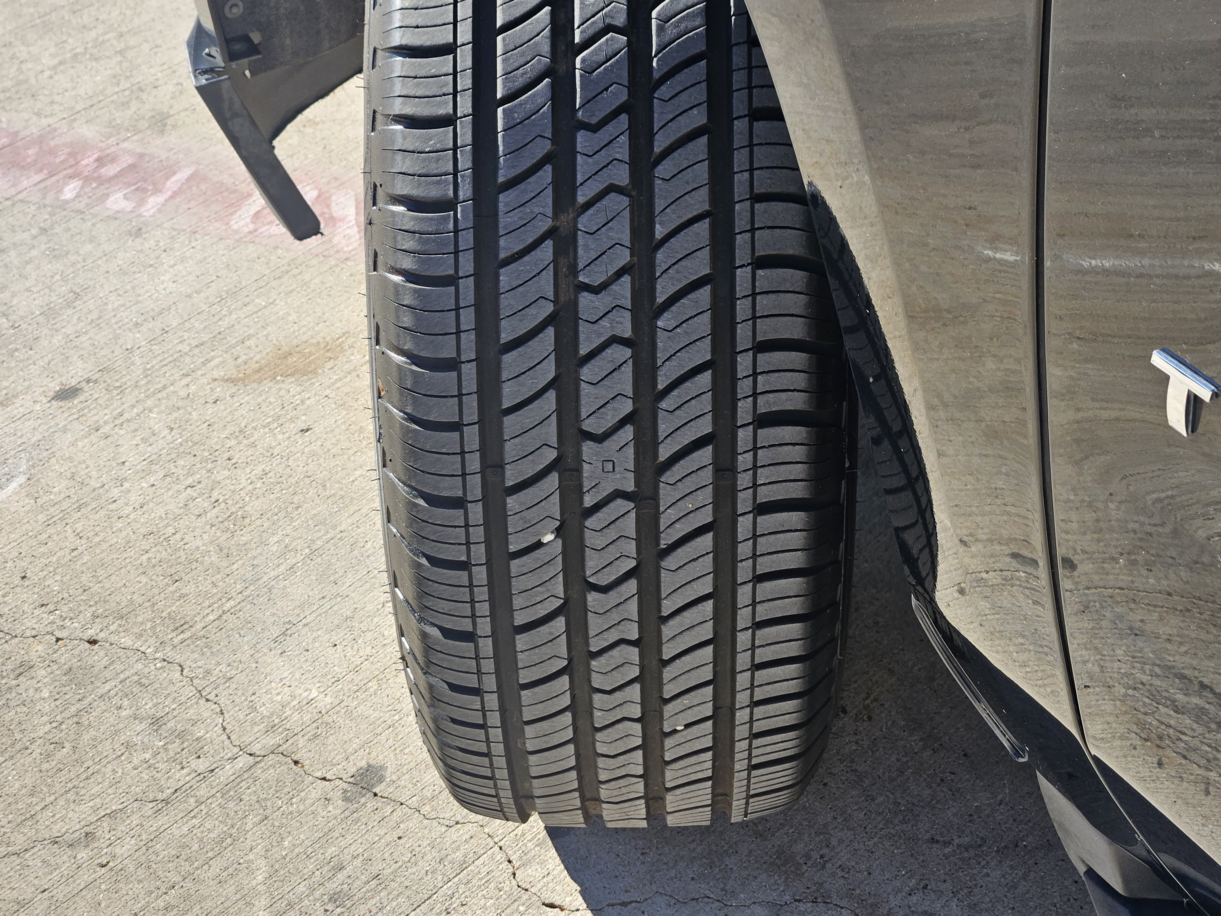 Used 2019 Chevrolet Tahoe LT image 12