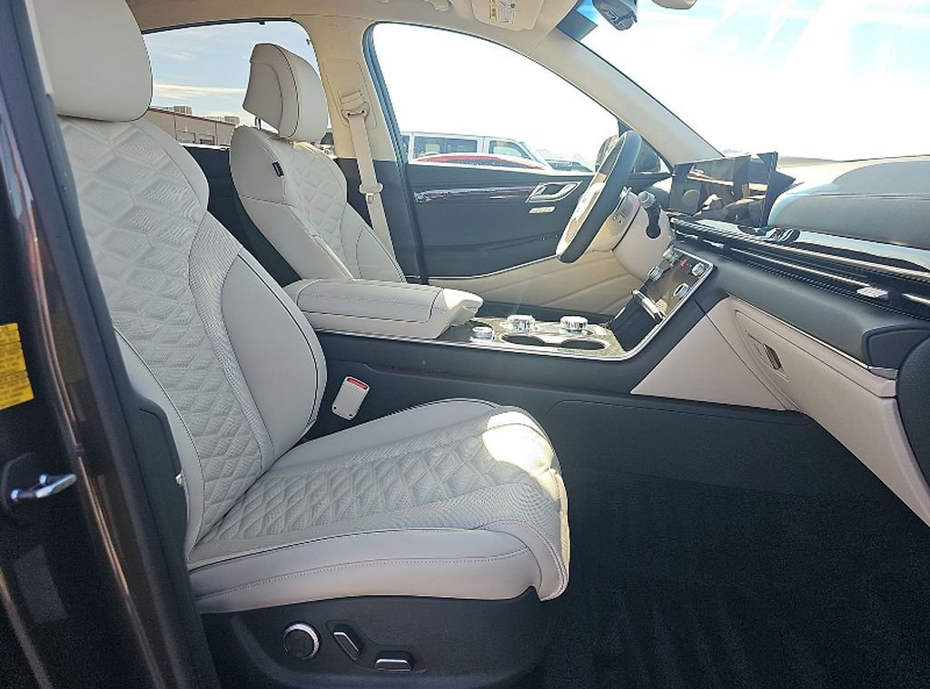 Used 2026 Genesis GV80 3.5T e-SC image 9