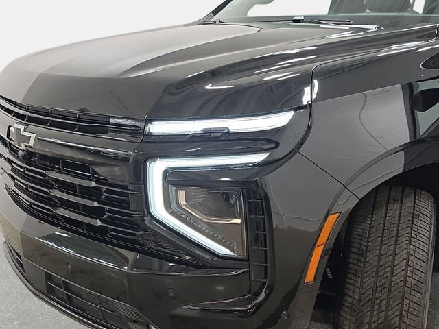 Used 2025 Chevrolet Suburban RST w/ Comfort Package AWD/4WD image 31