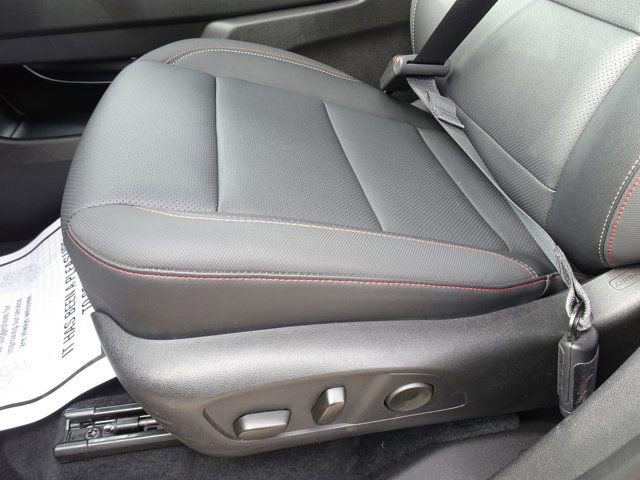 Certified 2025 Chevrolet Traverse Z71 w/ Driver Confidence Package AWD/4WD image 9