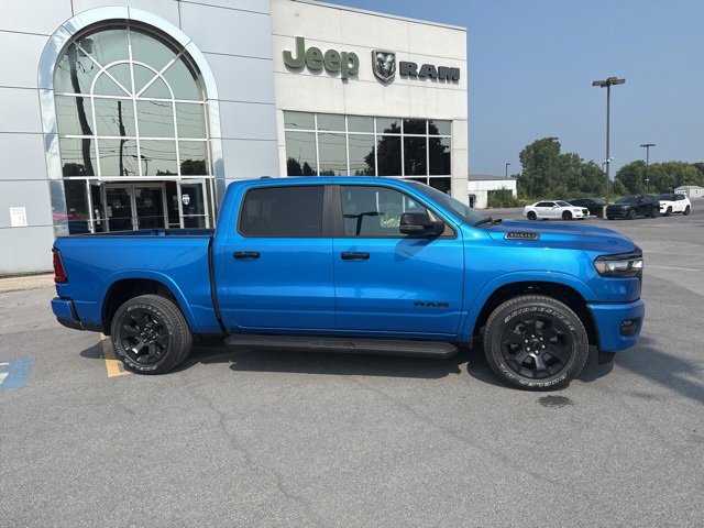 New 2026 RAM 1500 4x4 Crew Cab image 2