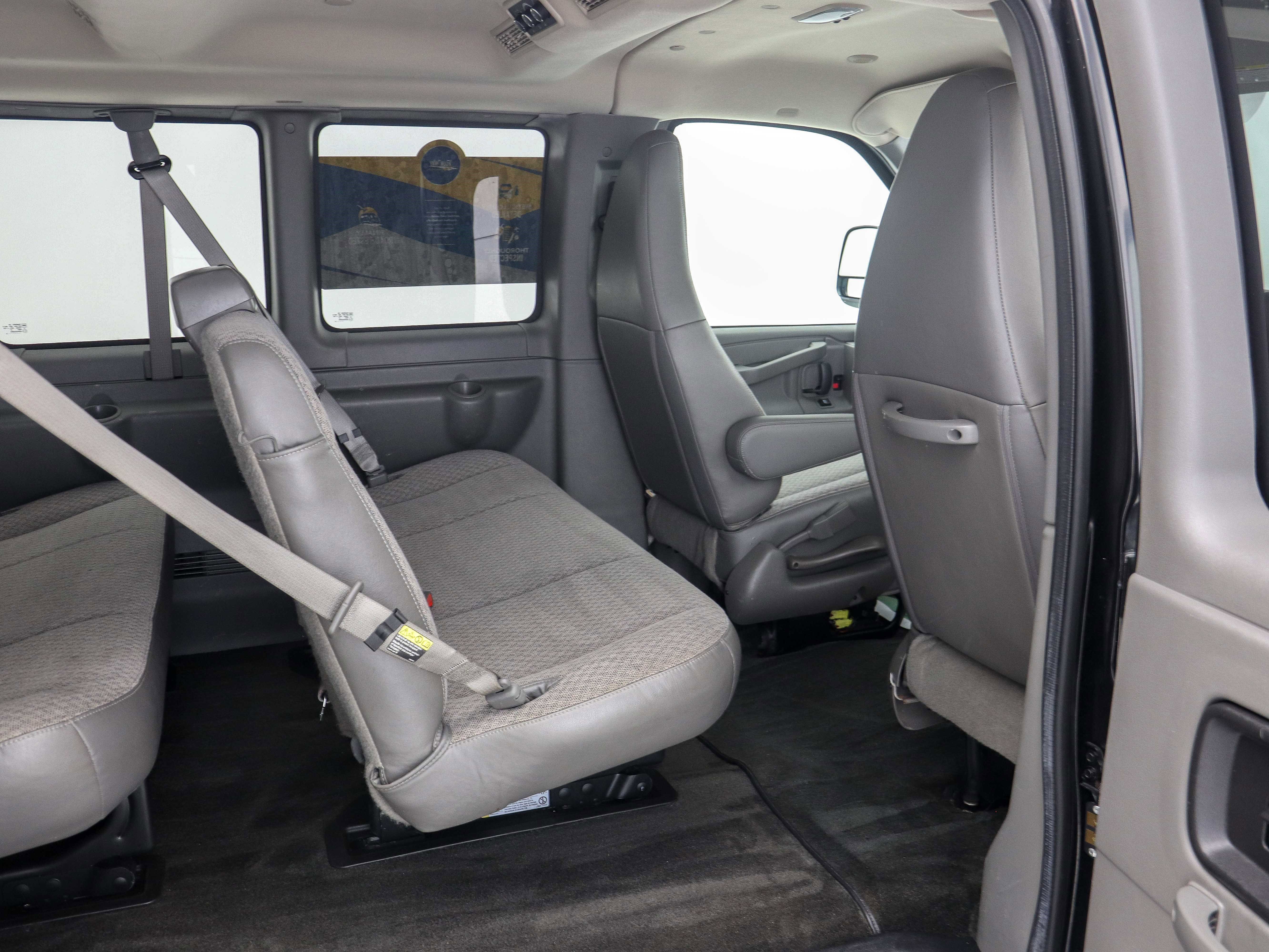 Used 2016 Chevrolet Express 2500 LS image 15