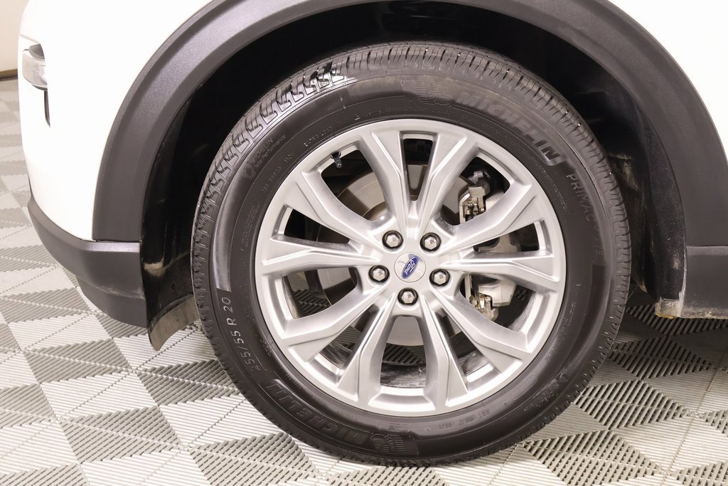 Used 2020 Ford Explorer XLT w/ Equipment Group 202A image 18