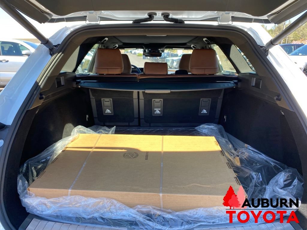 New 2026 Toyota Crown Signia AWD/4WD image 8