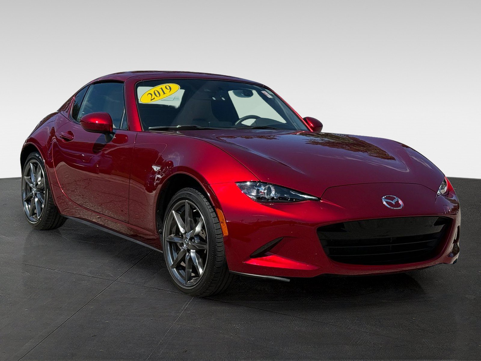Used 2019 MAZDA MX-5 Miata RF Grand Touring RWD image 3