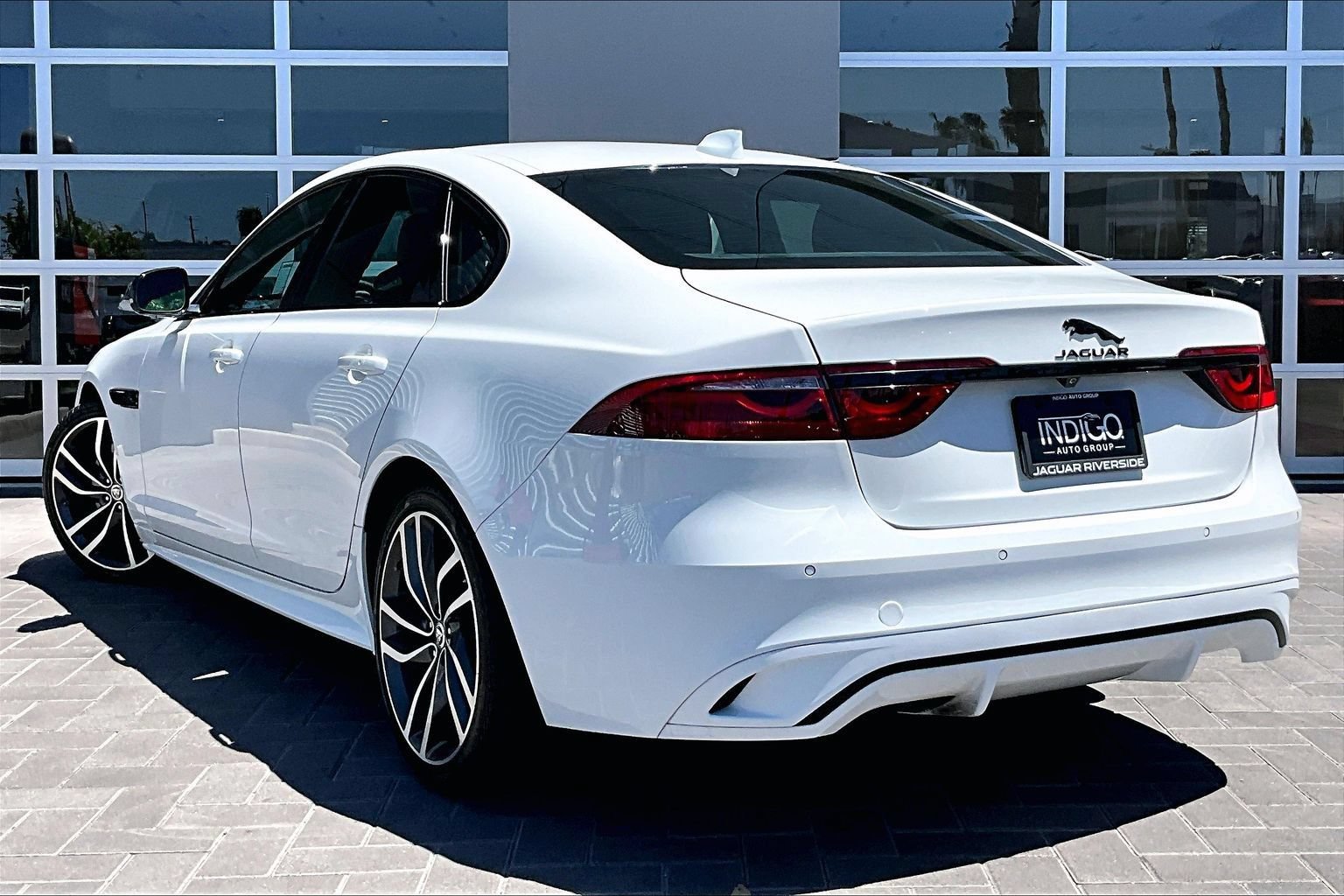 Used 2024 Jaguar XF R-Dynamic SE AWD/4WD image 11