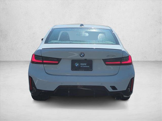 Used 2026 BMW 330i Sedan w/ M Sport Package image 4