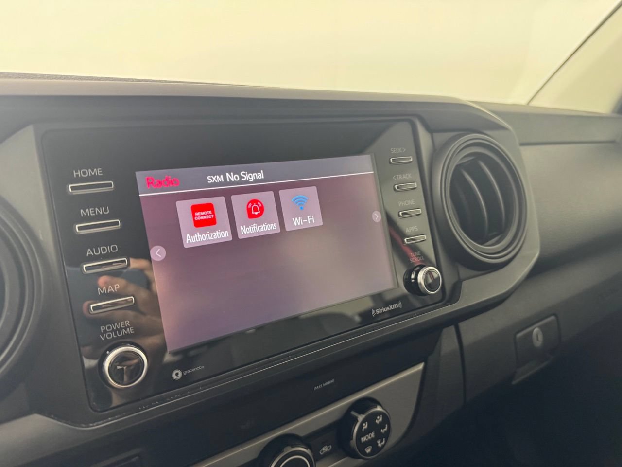 Used 2020 Toyota Tacoma SR w/ SR Convenience Package RWD image 20