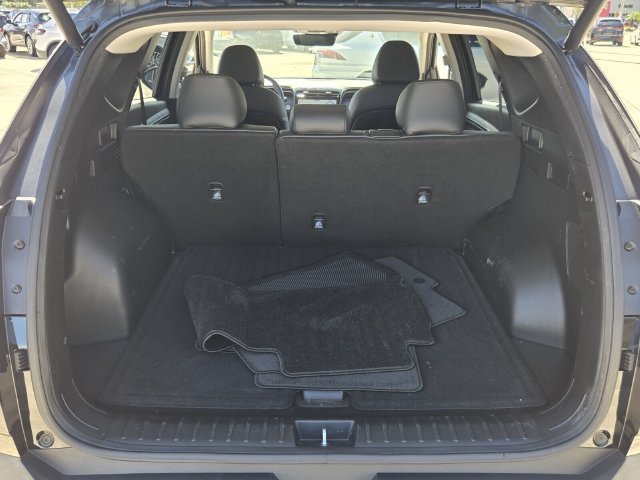 Used 2024 Hyundai Tucson Limited FWD image 13